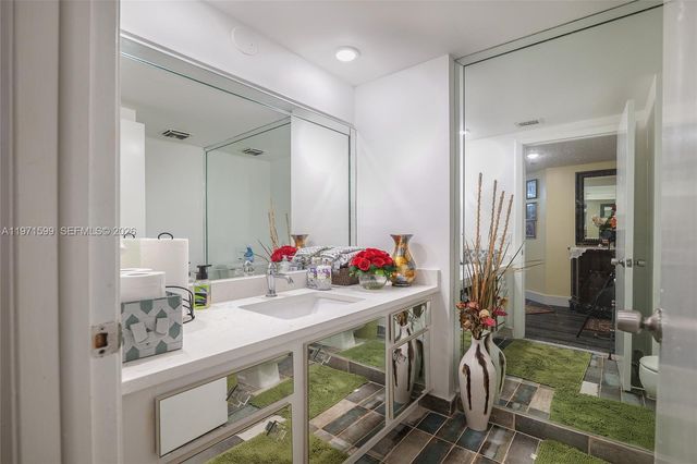 7200 Radice Ct 309, Lauderhill, FL 33319