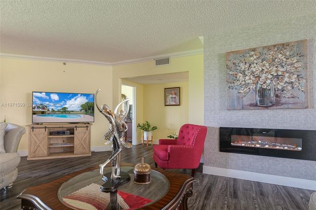 7200 Radice Ct 309, Lauderhill, FL 33319