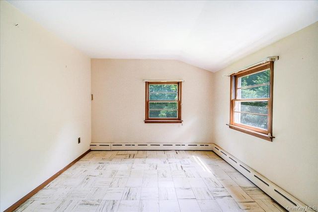 15 Nightingale Road, Katonah, NY 10536
