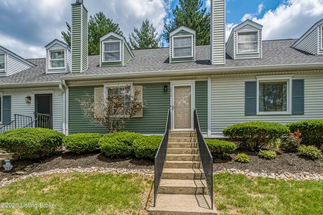 10774 Colonial Woods Ct, Louisville, KY 40223