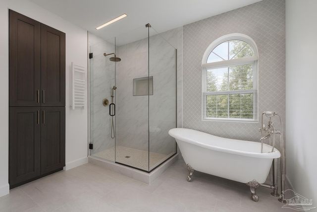 2857 N 1st Ave, Milton, FL 32583