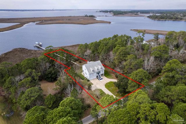 2857 N 1st Ave, Milton, FL 32583