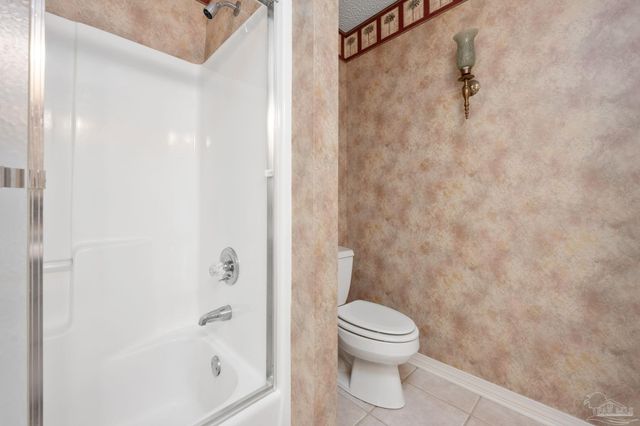 2857 N 1st Ave, Milton, FL 32583