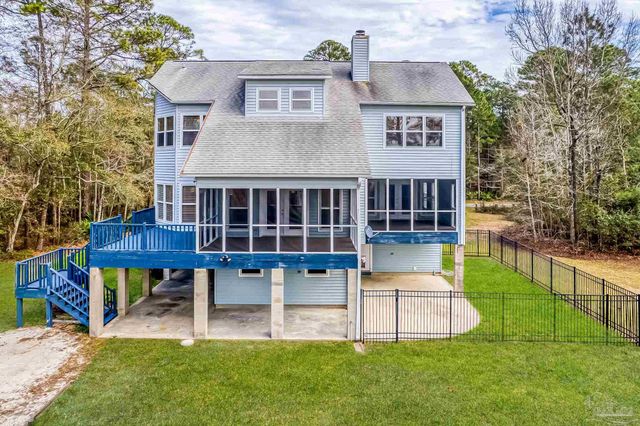 2857 N 1st Ave, Milton, FL 32583