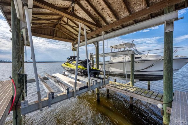 2857 N 1st Ave, Milton, FL 32583