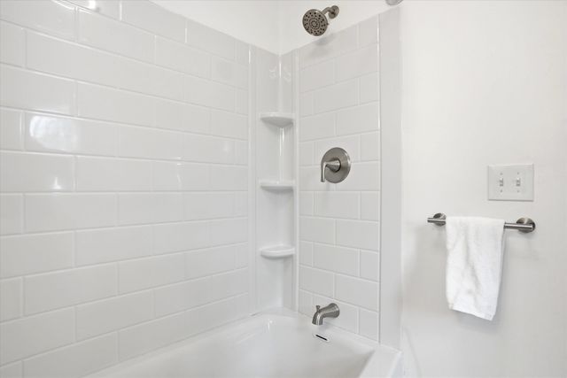 70 McDuffie Street, Manchester, NH 03102