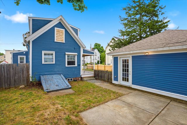 70 McDuffie Street, Manchester, NH 03102