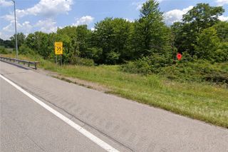 000 New Route 422, Shenango Twp, PA 16105