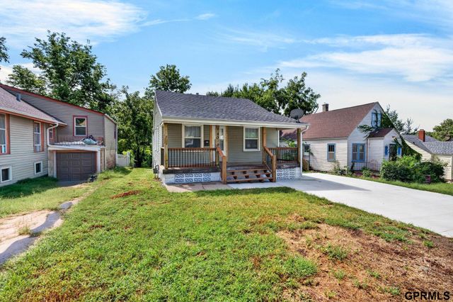 4319 Larimore Avenue, Omaha, NE 68111