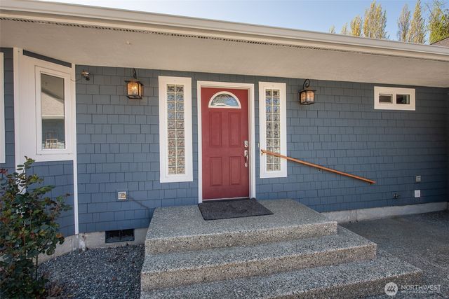 113 Gold Dust Lane, Sequim, WA 98382