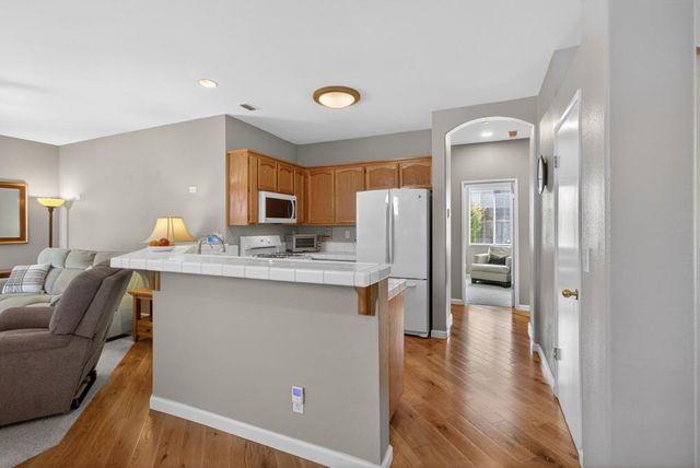 6496 Aspen Gardens Way, Citrus Heights, CA 95621