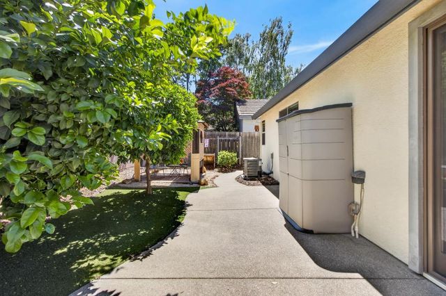 6496 Aspen Gardens Way, Citrus Heights, CA 95621