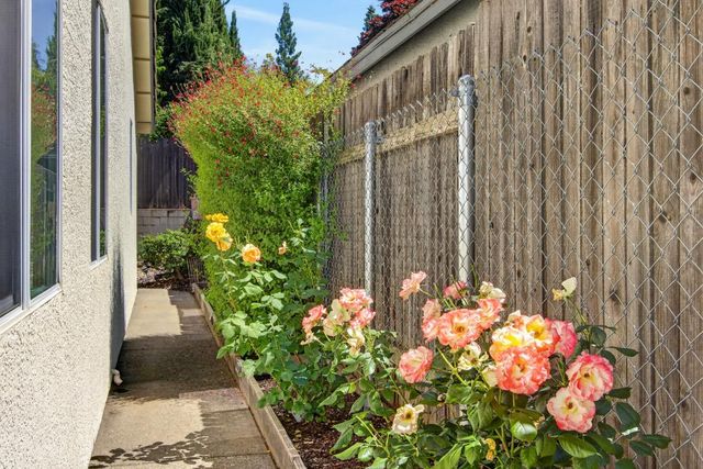 6496 Aspen Gardens Way, Citrus Heights, CA 95621