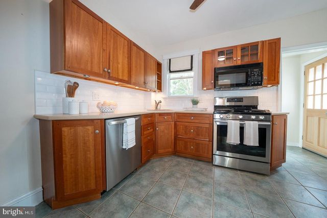 17 E TURNBULL AVE, Havertown, PA 19083