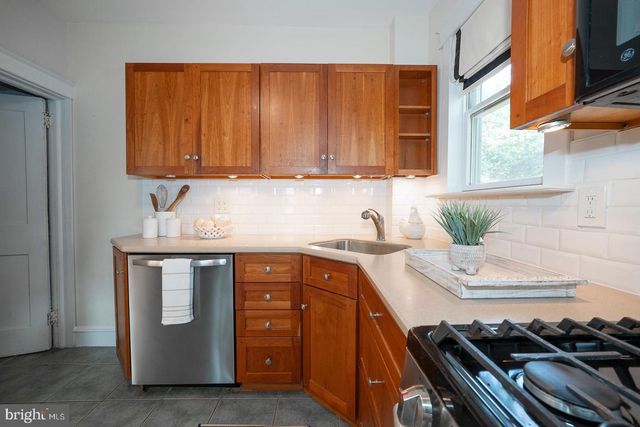 17 E TURNBULL AVE, Havertown, PA 19083
