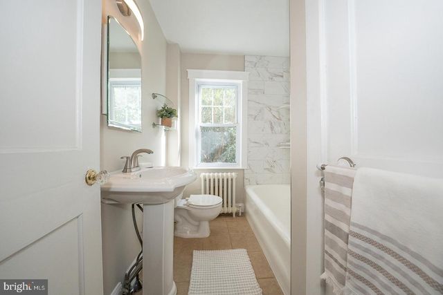 17 E TURNBULL AVE, Havertown, PA 19083