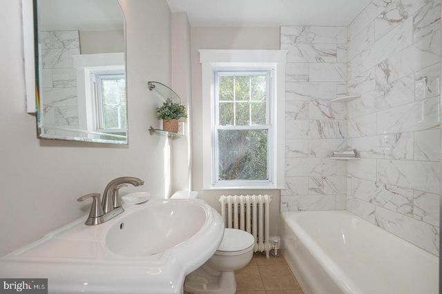 17 E TURNBULL AVE, Havertown, PA 19083