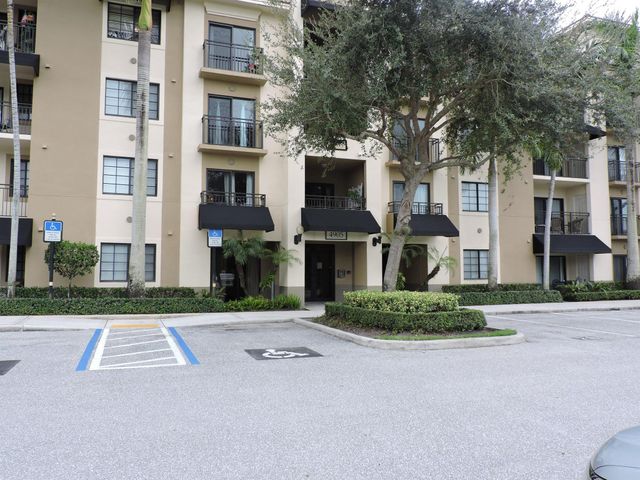 4905 Midtown Lane 2205, Palm Beach Gardens, FL 33418