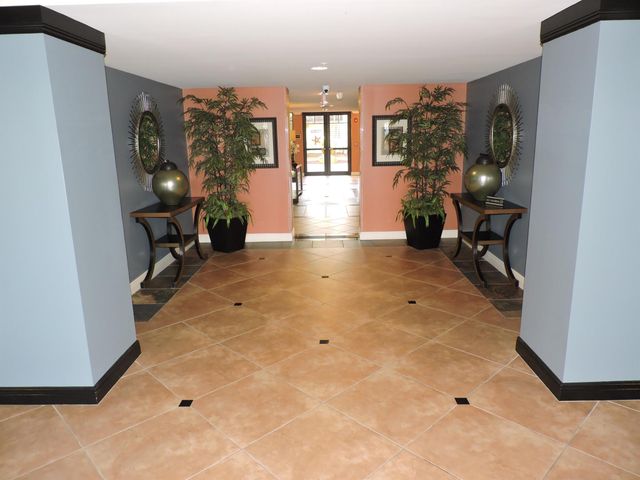 4905 Midtown Lane 2205, Palm Beach Gardens, FL 33418
