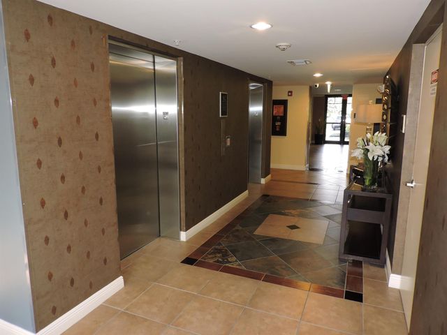 4905 Midtown Lane 2205, Palm Beach Gardens, FL 33418