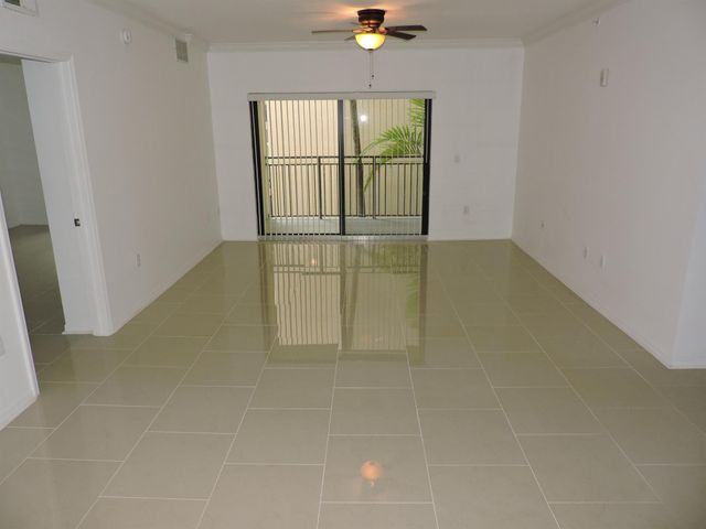 4905 Midtown Lane 2205, Palm Beach Gardens, FL 33418