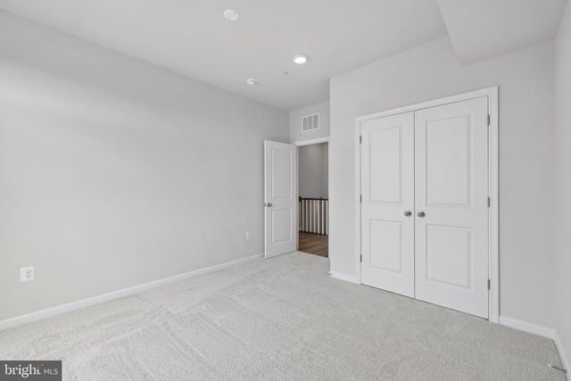 19542 VILLAGE WALK DR, Montgomery Village, MD 20886