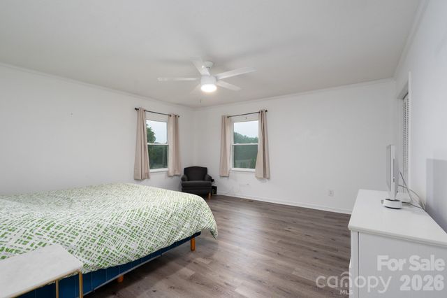 1709 Essen Lane, Gastonia, NC 28054