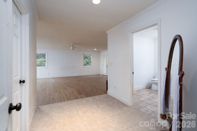 1709 Essen Lane, Gastonia, NC 28054