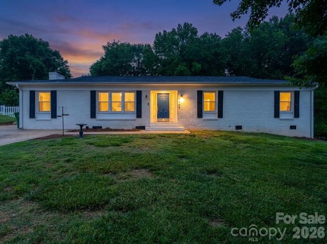 1709 Essen Lane, Gastonia, NC 28054