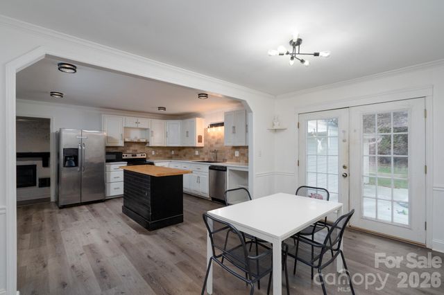 1709 Essen Lane, Gastonia, NC 28054