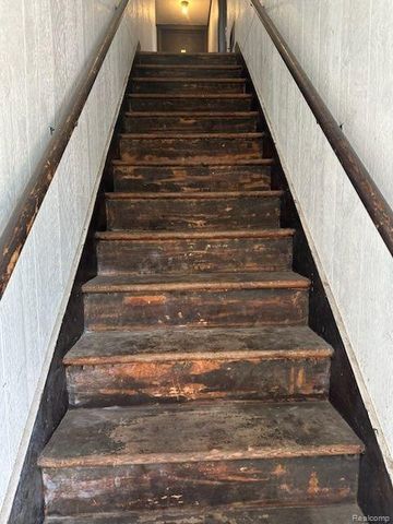 1724 S Custer Road, Monroe, MI 48161