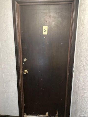 1724 S Custer Road, Monroe, MI 48161