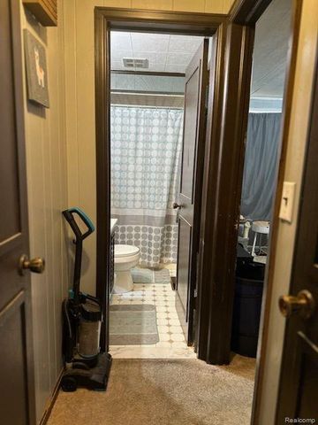 1724 S Custer Road, Monroe, MI 48161