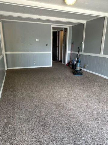 1724 S Custer Road, Monroe, MI 48161