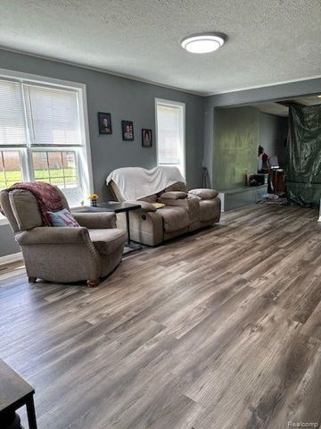 1724 S Custer Road, Monroe, MI 48161