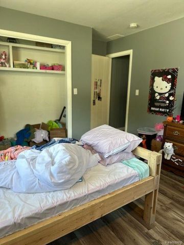 1724 S Custer Road, Monroe, MI 48161