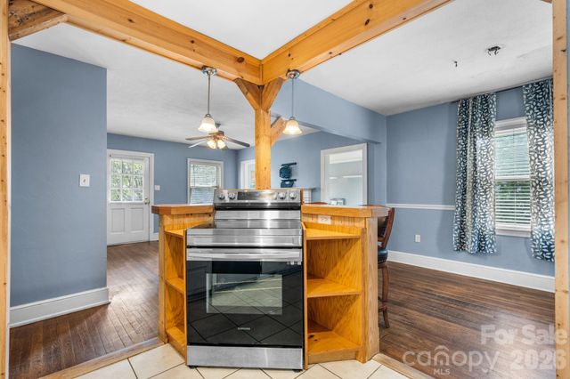 1339 11th Street NW, Hickory, NC 28601