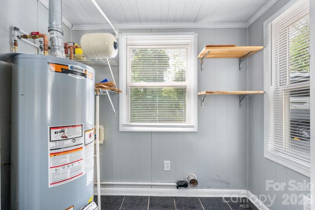 1339 11th Street NW, Hickory, NC 28601