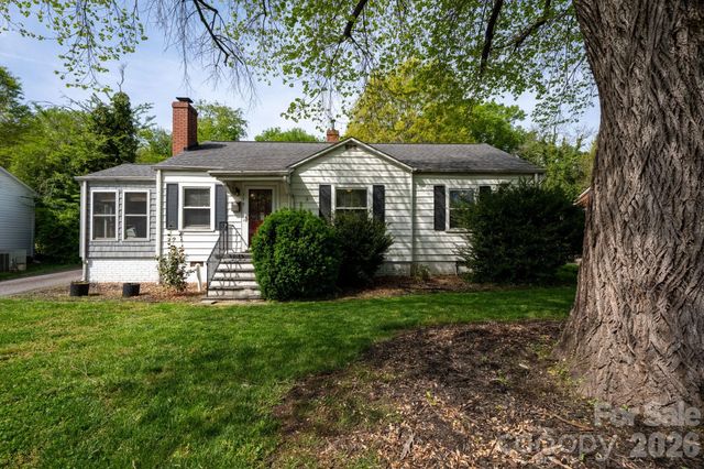 1339 11th Street NW, Hickory, NC 28601