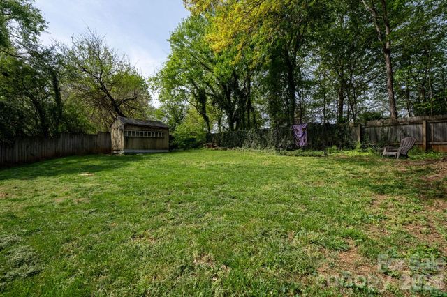 1339 11th Street NW, Hickory, NC 28601