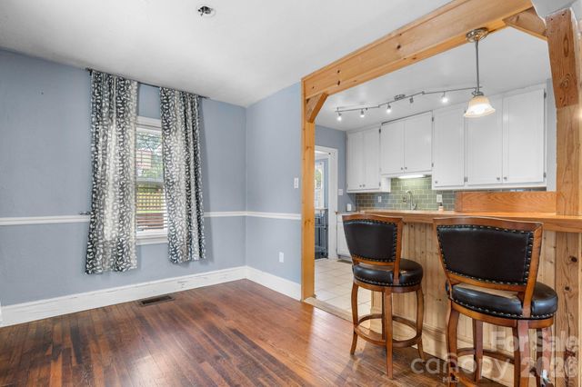 1339 11th Street NW, Hickory, NC 28601