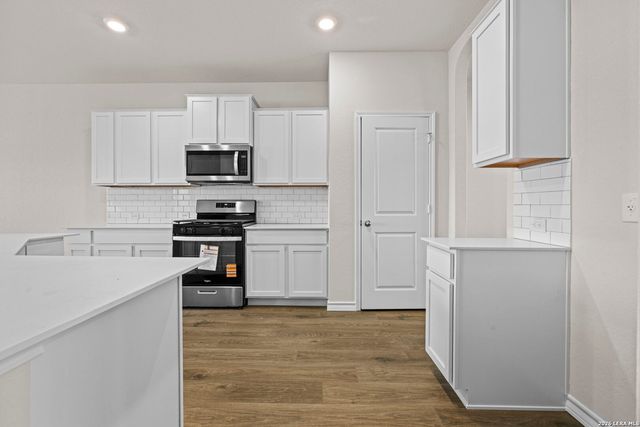 130 Tawny Owl, San Antonio, TX 78253