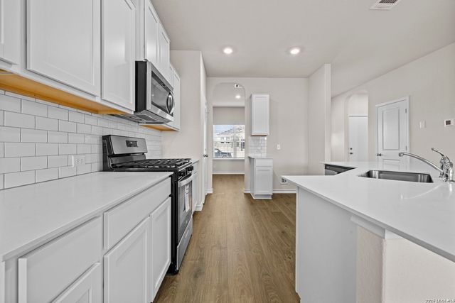 130 Tawny Owl, San Antonio, TX 78253