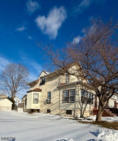 318 Dewitt St, Linden City, NJ 07036