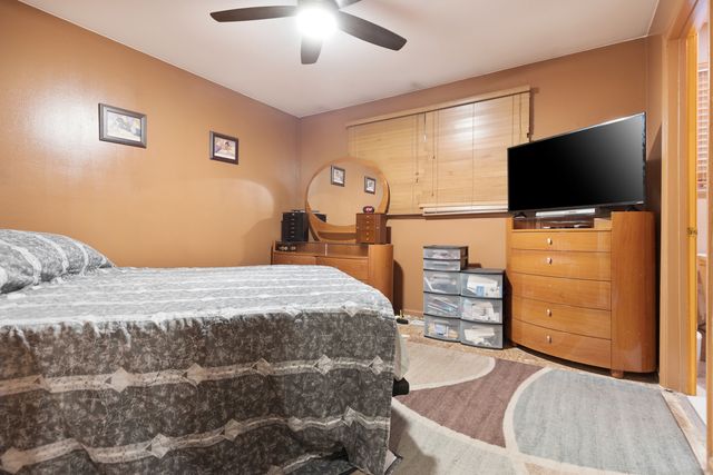 17481 Eastgate Drive, Country Club Hills, IL 60478