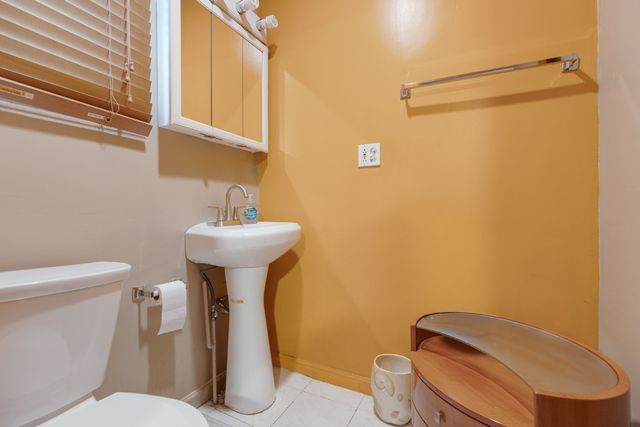 17481 Eastgate Drive, Country Club Hills, IL 60478