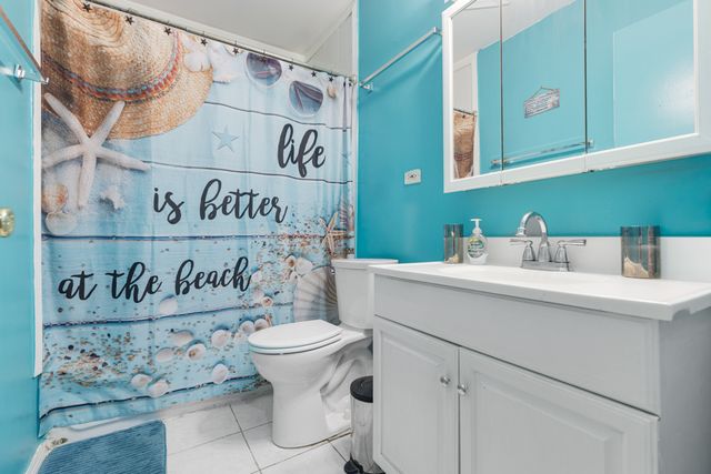 17481 Eastgate Drive, Country Club Hills, IL 60478