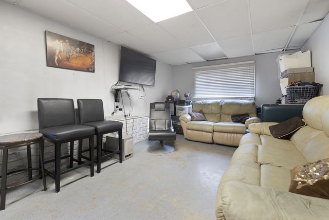 17481 Eastgate Drive, Country Club Hills, IL 60478