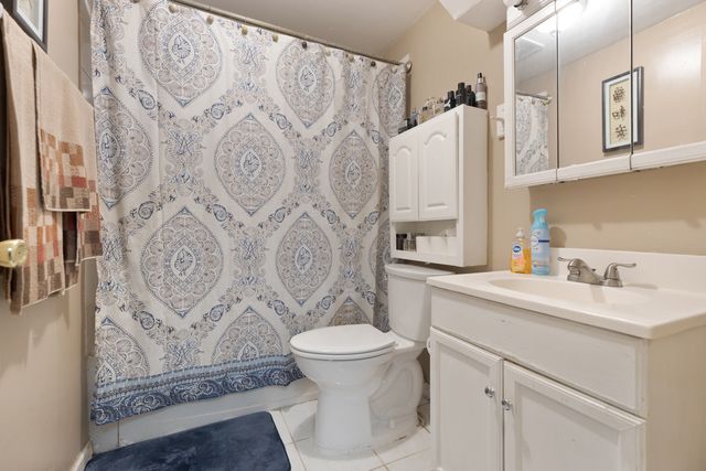 17481 Eastgate Drive, Country Club Hills, IL 60478