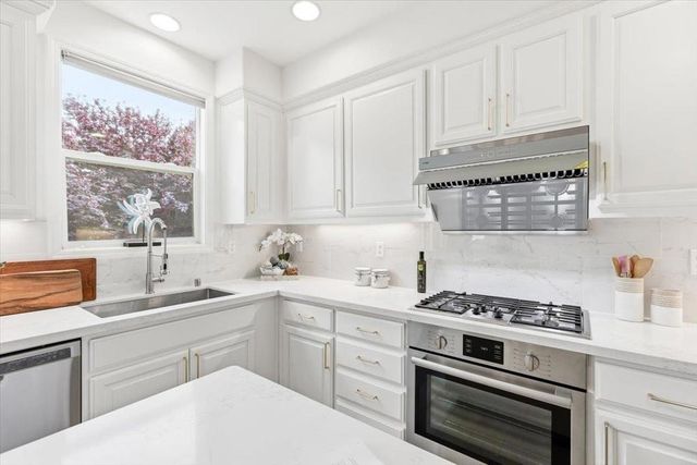 1196 Morse Avenue, Sunnyvale, CA 94089